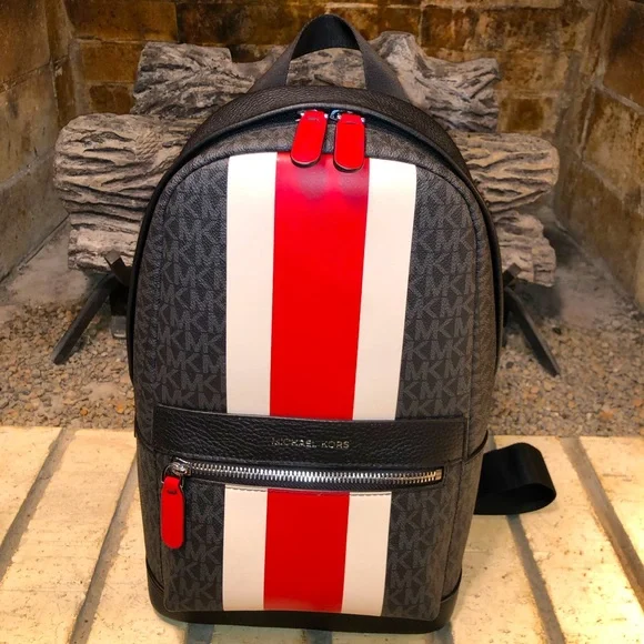 💥Moving to @the_bag_guy💥Michael Kors - Mason Varsity Stripe Sling Pack - Picture 10 of 16